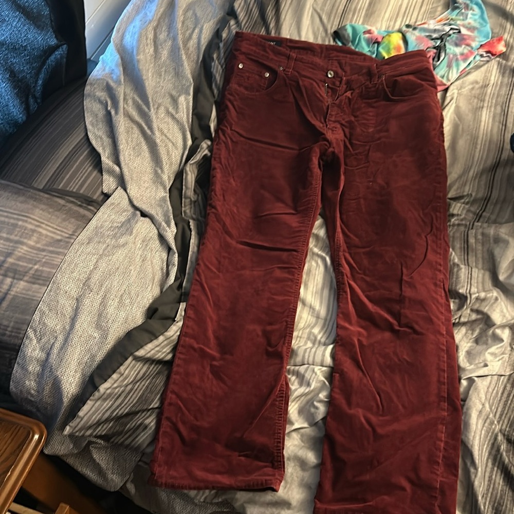 Mens wine colour 38x32 corduroy slacks